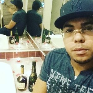 Meet your Posher, Eri luis